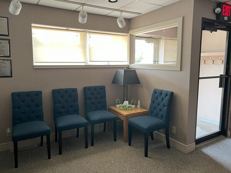 More Photos Of 4181 Holiday St NW, North Canton Office For Sale