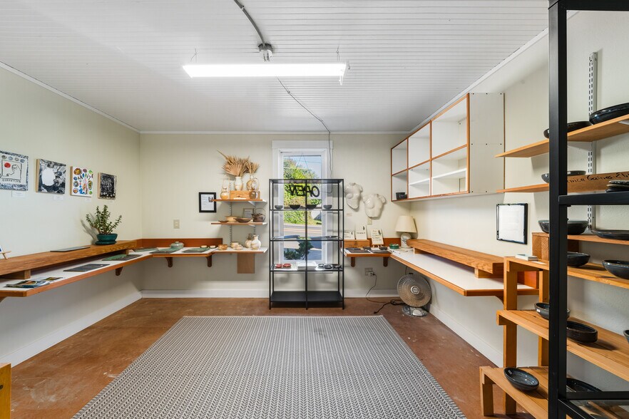 More Photos Of 12955 Highway 101 N, Nehalem General Retail For Sale