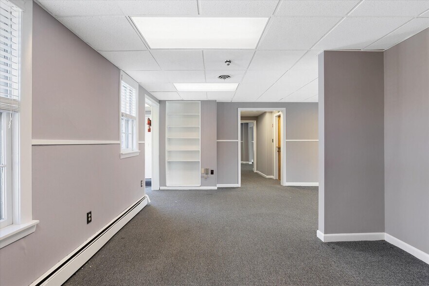 More Photos Of 52 Highland St, Worcester Office For Lease