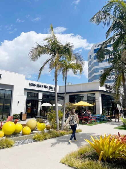 More Photos Of 980 W 190th St, Torrance Unknown For Lease