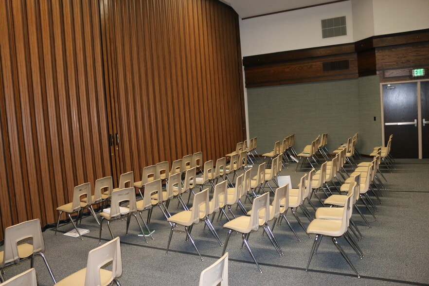 More Photos Of 155 Coventry Ln, North Salt Lake Religious Facility For Sale