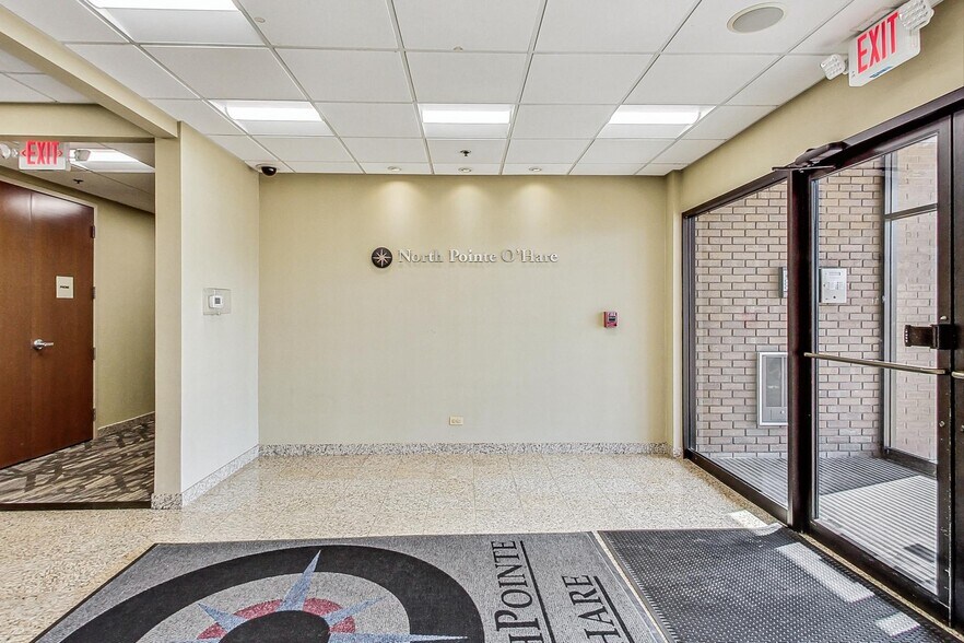 More Photos Of 10700 W Higgins Rd, Rosemont Office For Sale