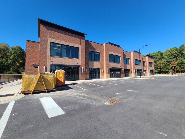 More Photos Of 1628 Main St, Wake Forest Storefront Retail Office For Lease