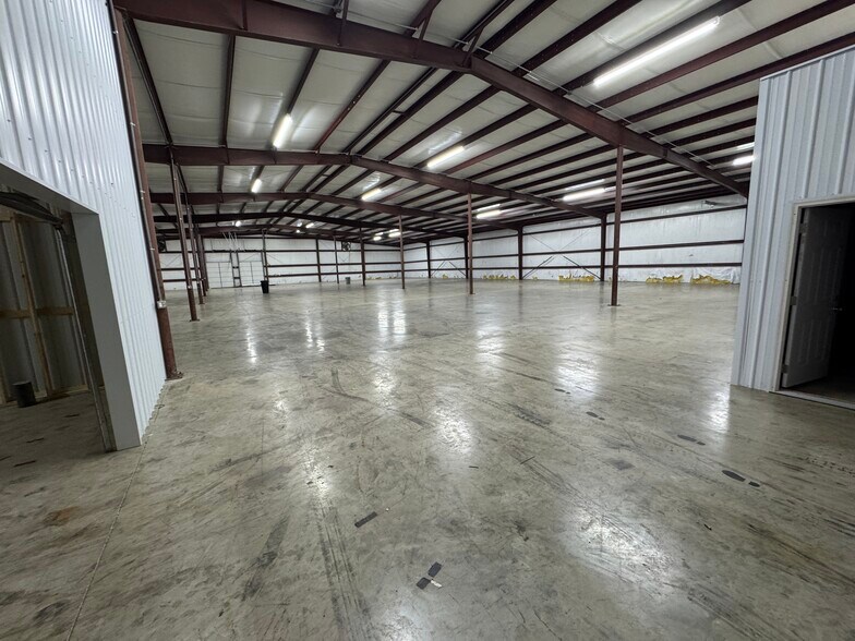 More Photos Of 3178 US-127 Hwy, Liberty Industrial For Lease