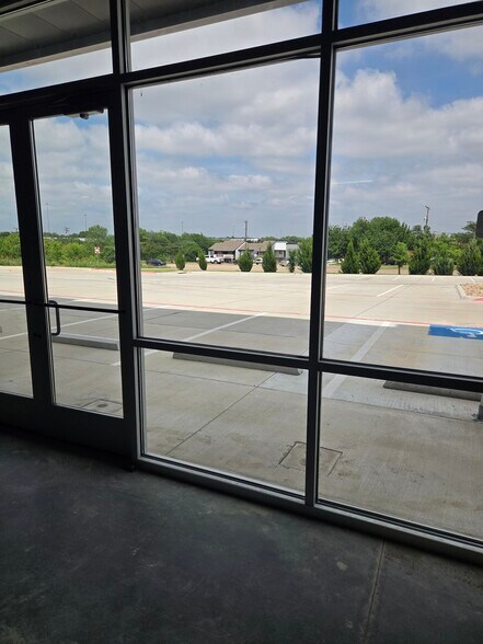 More Photos Of 4925 Denton Hwy, Haltom City Self Storage For Lease
