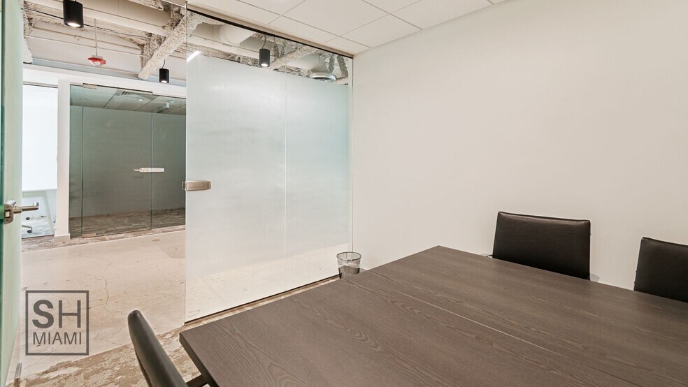 More Photos Of 820 W 41st St, Miami Beach Coworking Space