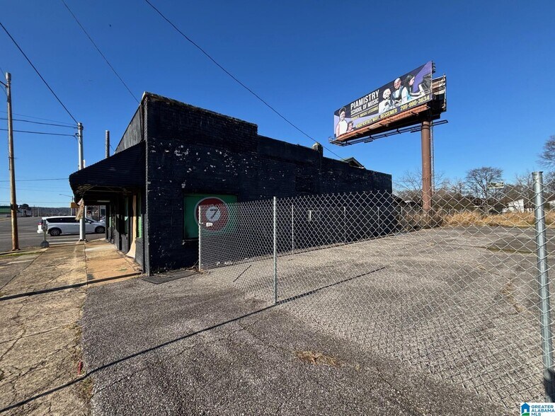 More Photos Of 831 19th St N, Bessemer Freestanding For Sale