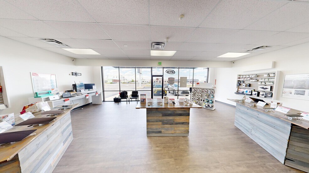 More Photos Of 423-427 W Coliseum Blvd, Fort Wayne Storefront Retail Office For Lease