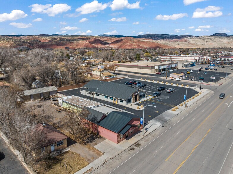 More Photos Of 458 Main st, Richfield Freestanding For Sale