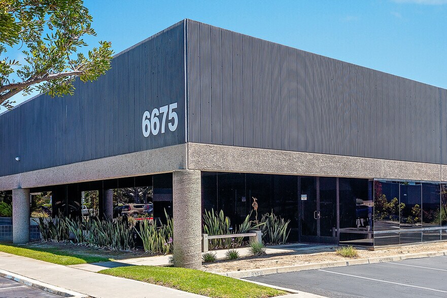 More Photos Of 6675 Mesa Ridge Rd, San Diego Office For Lease