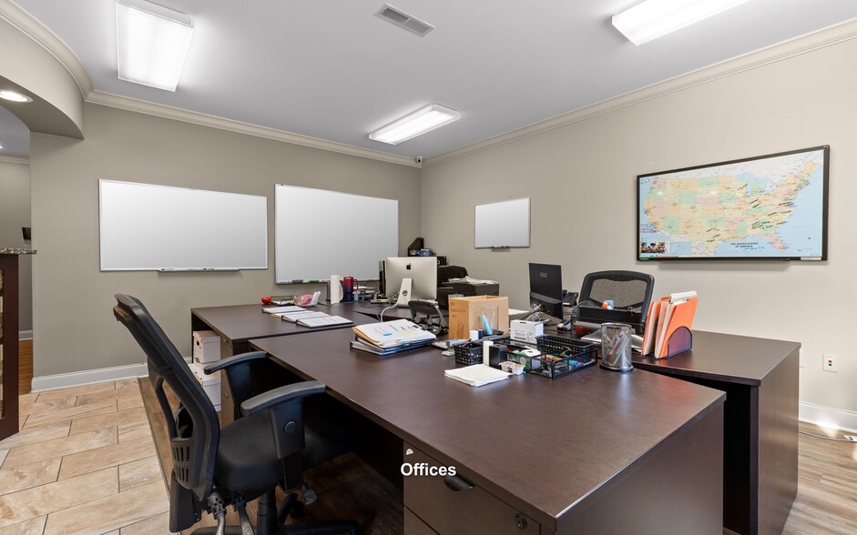 More Photos Of 1401 Spring Place Rd SE, Cleveland Office Residential For Sale