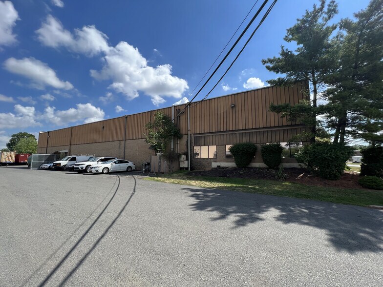 More Photos Of 1100 Milik St, Carteret Manufacturing For Sale