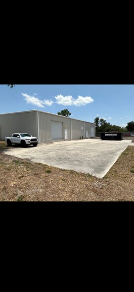 More Photos Of 1604 Olive St, Lakeland Industrial For Sale