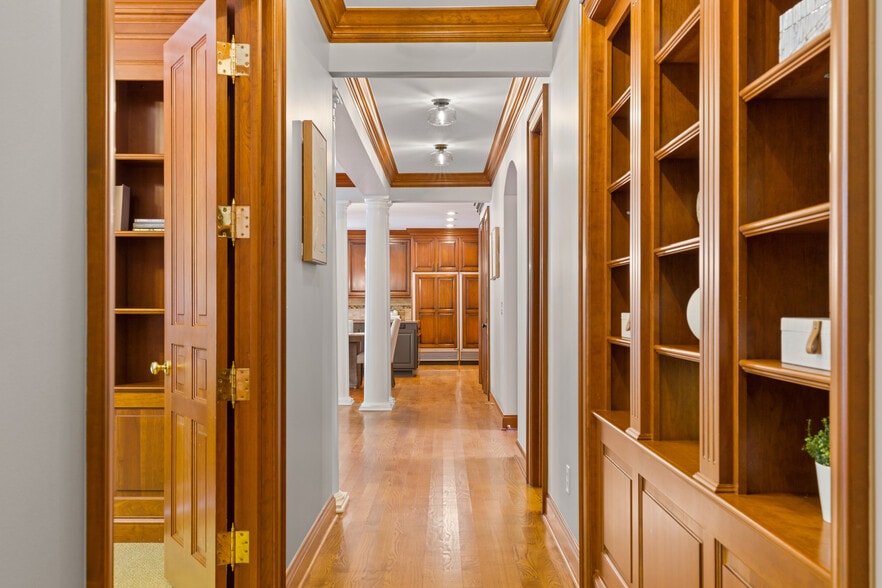 More Photos Of 5455 Plantation Rd, Sunbury Lodge Meeting Hall For Sale