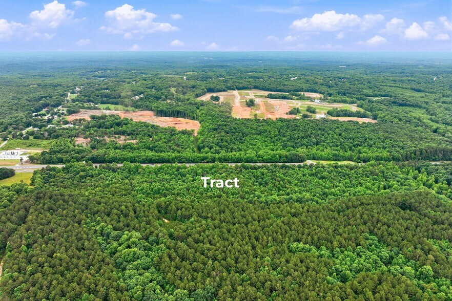 More Photos Of 4860 Cornelia Hwy, Lula Land For Sale