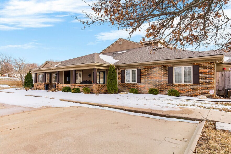 More Photos Of 105 E Amity St, Louisburg Office Residential For Sale