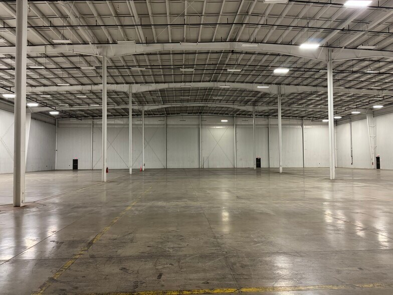 More Photos Of 200 Center St, McKeesport Warehouse For Lease