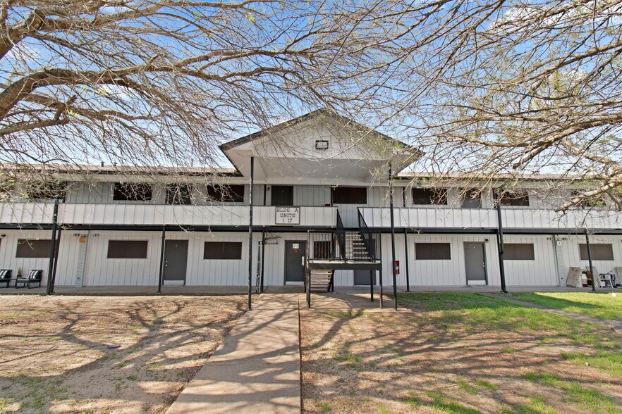 Primary Photo Of 2345 Nall St, Port Neches Apartments For Sale