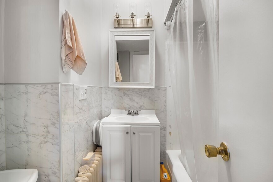 More Photos Of , Albany Multifamily For Sale