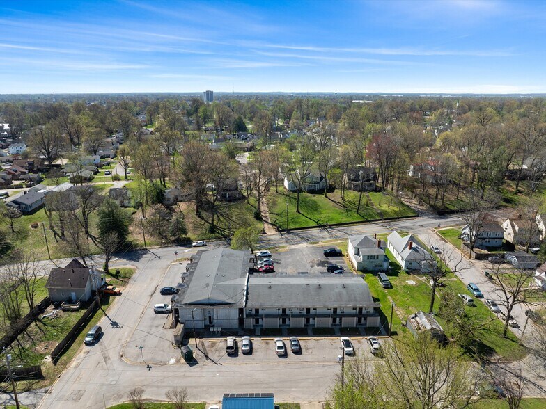 More Photos Of 1001 W Parrish Ave, Owensboro Apartments For Sale