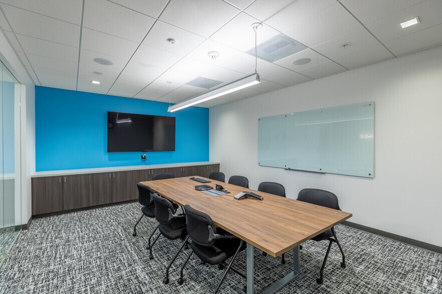 More Photos Of 2300 Boswell Rd, Chula Vista Office For Lease