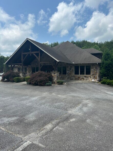 Primary Photo Of 773 N Main St, Clayton Medical For Lease