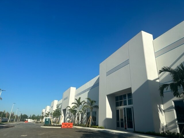 Primary Photo Of 1501 N Florida Mango Rd, West Palm Beach Warehouse For Lease