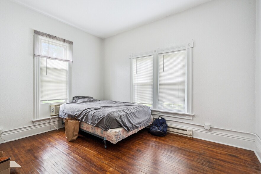 More Photos Of 1132 Main St, Grinnell Multifamily For Sale