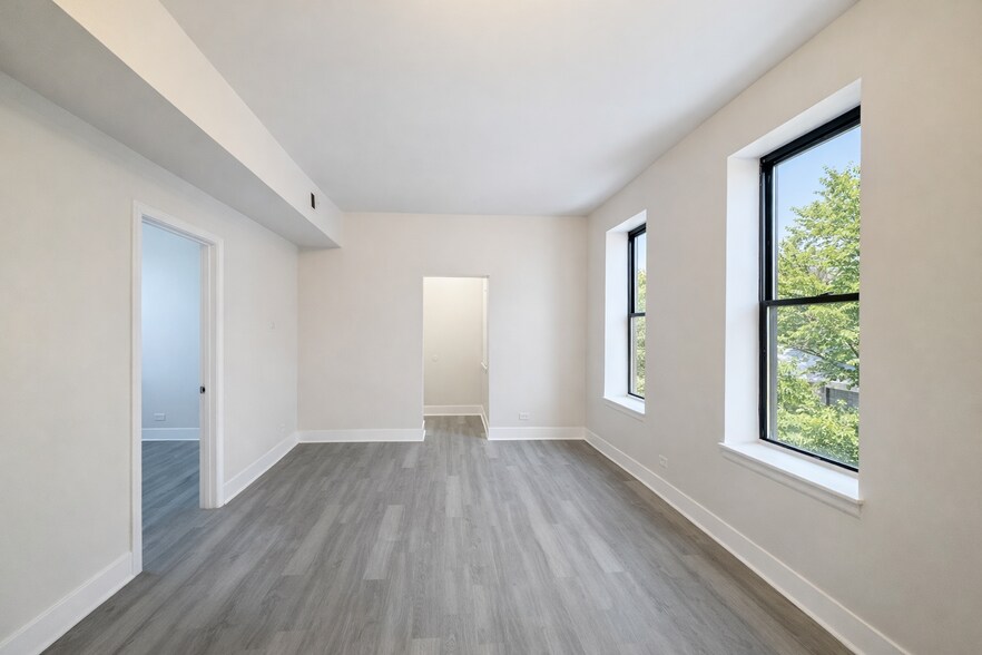 More Photos Of 2258 S Sacramento Ave, Chicago Multifamily For Sale