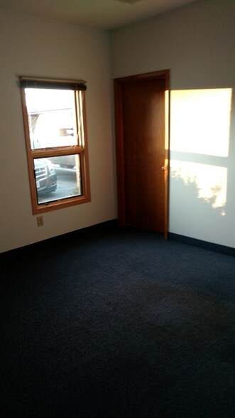 More Photos Of 2730 Washington Blvd, Belpre Medical For Lease