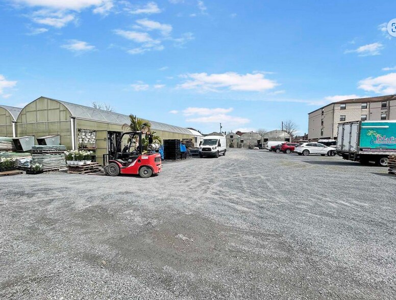 More Photos Of 1422 Main street, Catasauqua General Retail For Sale