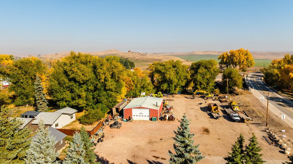 More Photos Of 100 US-14, Dayton Service For Sale