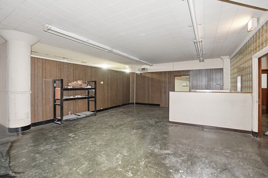 More Photos Of 4500 S Tripp Ave, Chicago Warehouse For Sale