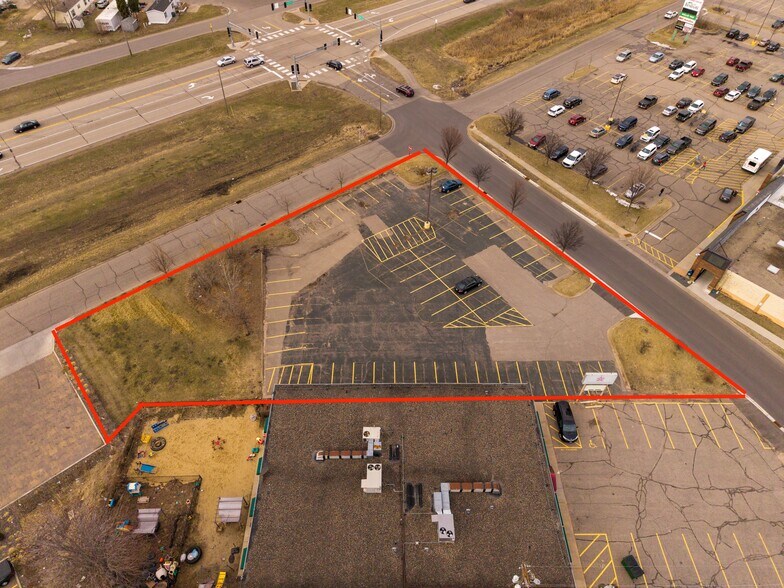 More Photos Of 9012 Griggs Ave, Circle Pines Land For Lease