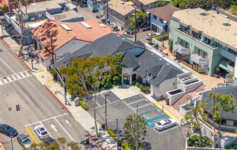 More Photos Of 310 Broadway St, Laguna Beach Storefront Retail Office For Lease