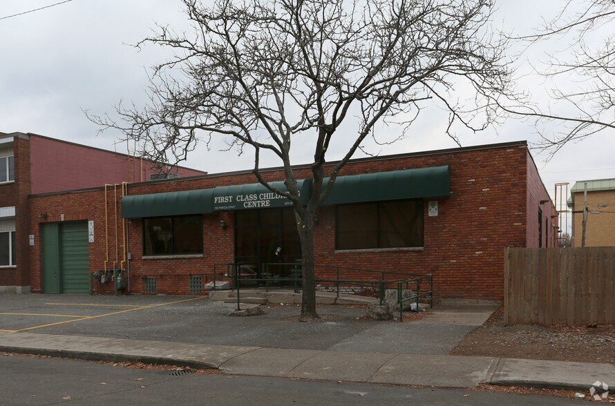 More Photos Of 135 Rebecca St, Hamilton Office For Lease