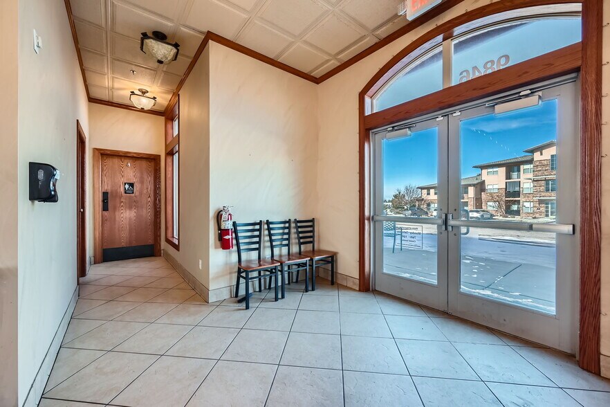 More Photos Of 9846 Zenith Meridian Dr, Englewood Restaurant For Sale