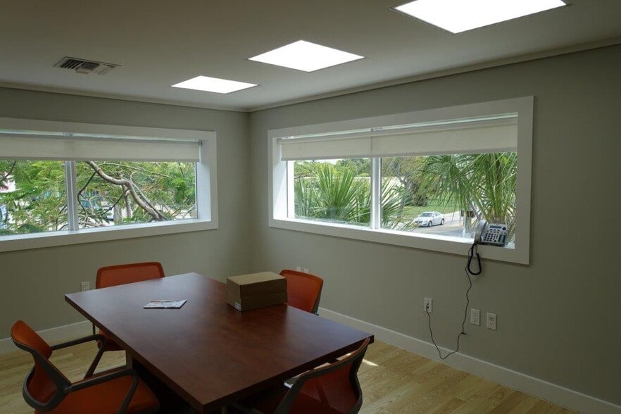 More Photos Of 6130 NE 4th Ct, Miami Warehouse For Sale