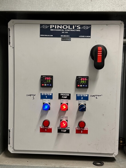 More Photos Of 585 E Thompson Blvd, Ventura Restaurant For Sale