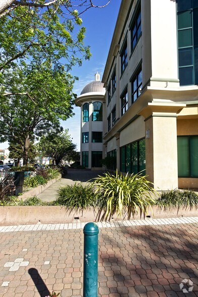 More Photos Of 1991 Broadway St, Redwood City Office For Lease