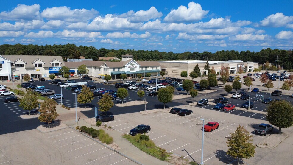 More Photos Of Post Rd, North Kingstown Unknown For Lease