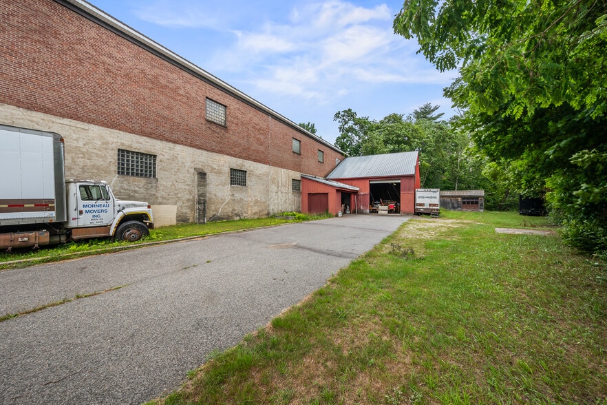 More Photos Of 46 Wight St, Berlin Warehouse For Sale