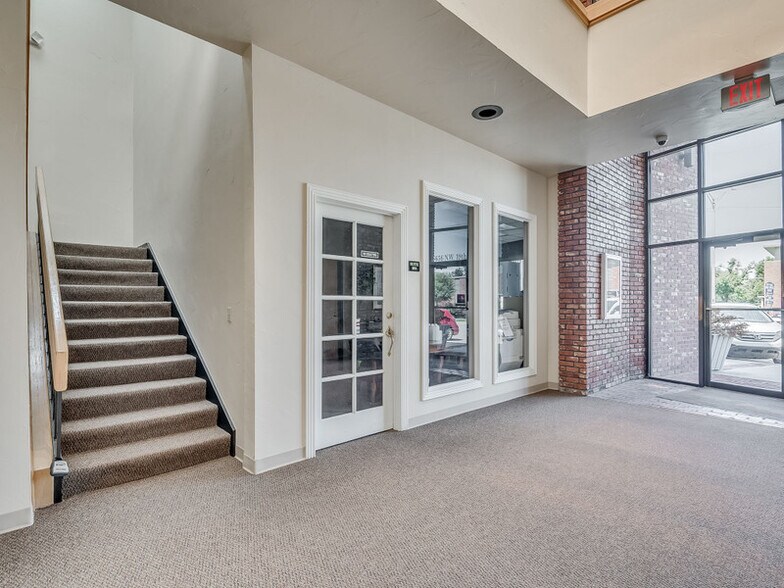 More Photos Of 6656 NW 39th Expy, Bethany Office For Lease