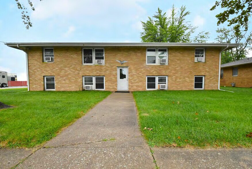 More Photos Of 517 E Monroe St, Metamora Multifamily For Sale