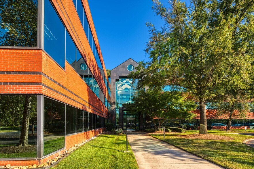 Primary Photo Of 2809 S Lynnhaven Rd, Virginia Beach Office For Lease