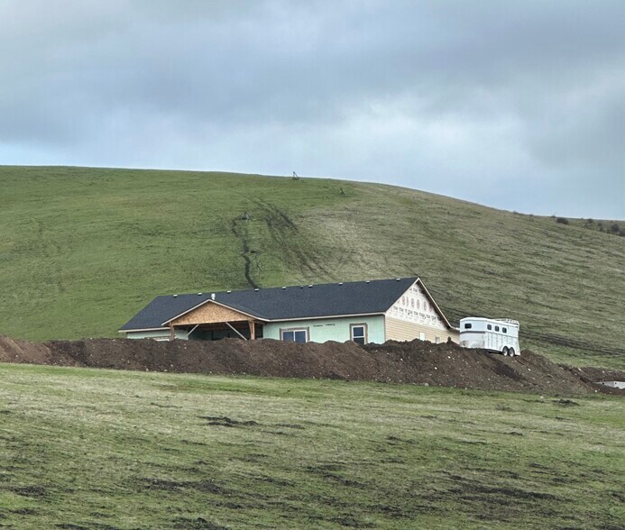 More Photos Of 46054 McKay Creek Rd, Pilot Rock Land For Sale