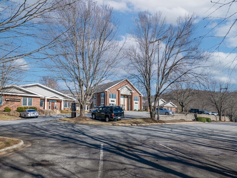 More Photos Of 77 Central Ave, Asheville Office For Sale