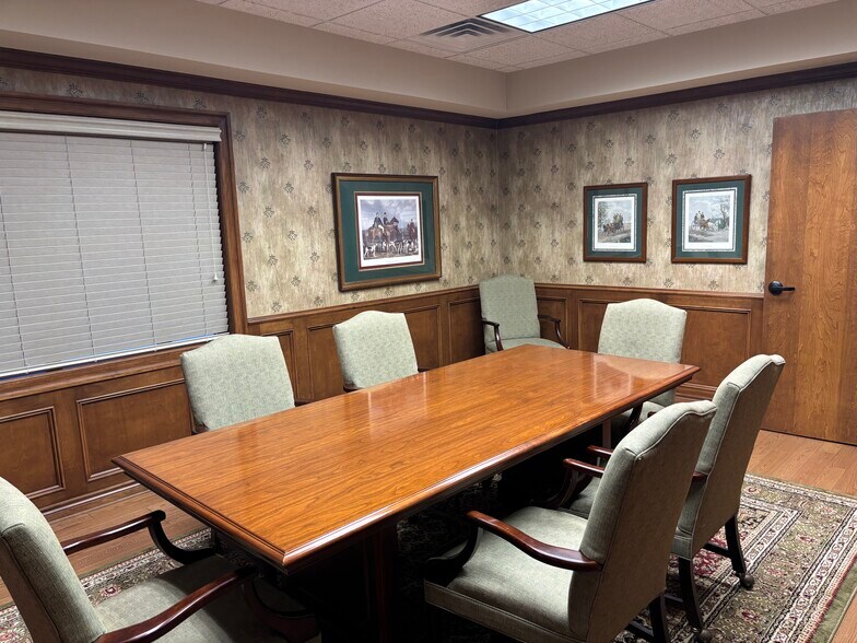 More Photos Of 9400 S Saginaw St, Grand Blanc Medical For Sale