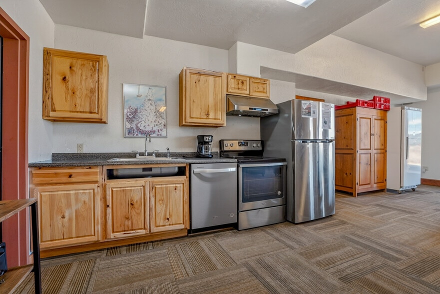 More Photos Of 30 S Angel Fire Rd, Angel Fire Hotel For Sale