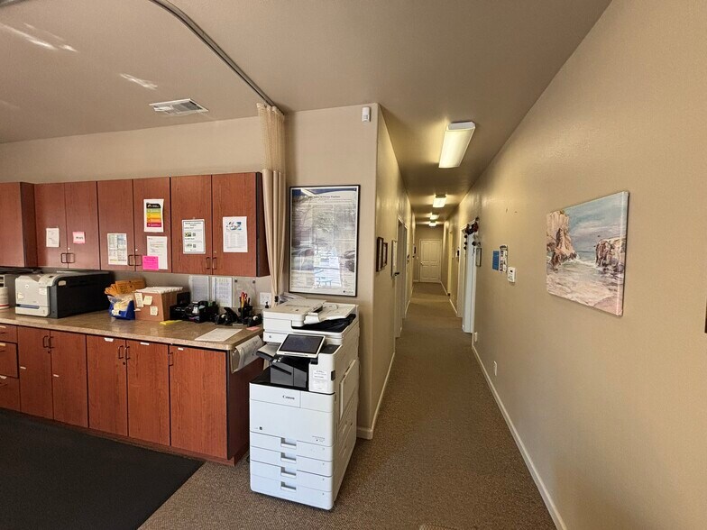 More Photos Of 2230 Kingwood St, Florence Warehouse For Sale